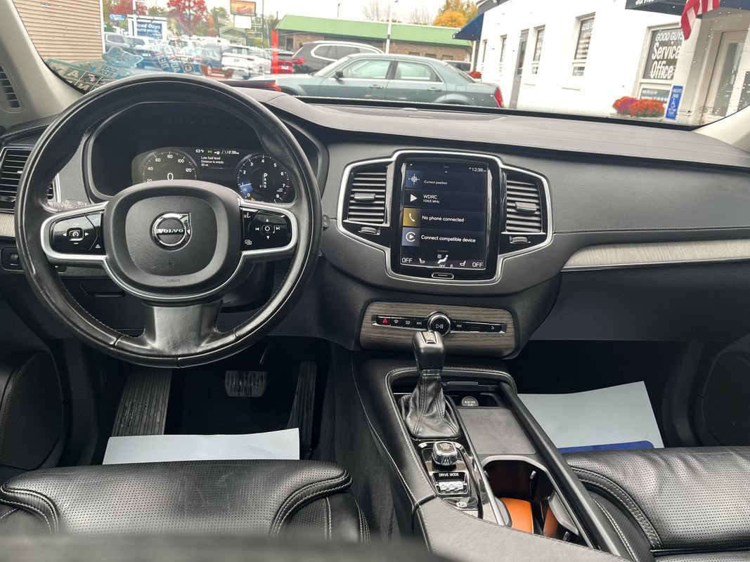 Used 2021 Volvo XC90 T6 Inscription w/ Climate Package AWD/4WD image 7