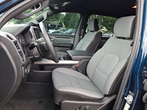 Used 2023 RAM 1500 Big Horn AWD/4WD image 24