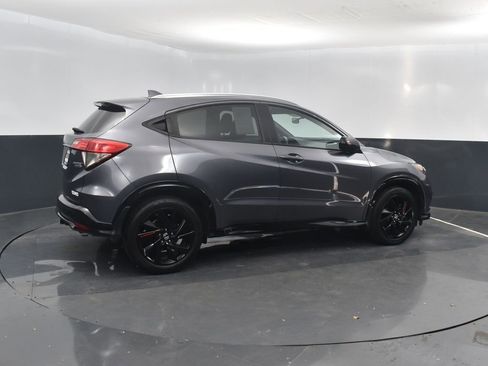 Used 2021 Honda HR-V Sport image 3