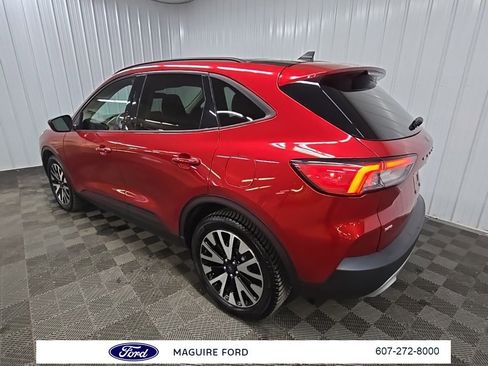 Used 2020 Ford Escape SE Sport image 9