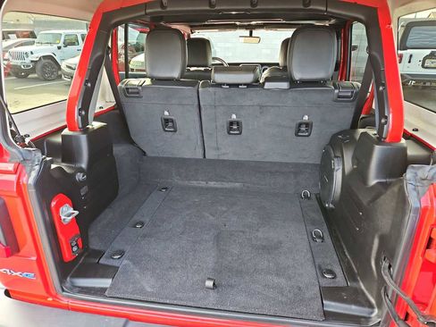 Used 2021 Jeep Wrangler Unlimited Sahara w/ Cold Weather Group image 33