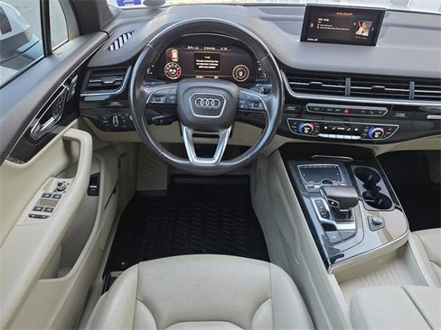 Used 2018 Audi Q7 3.0T Prestige image 12
