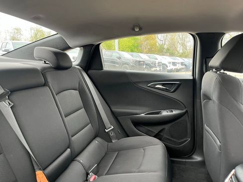 Used 2022 Chevrolet Malibu LT FWD image 36