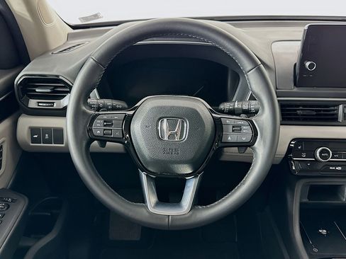 Used 2024 Honda Pilot EX-L image 18
