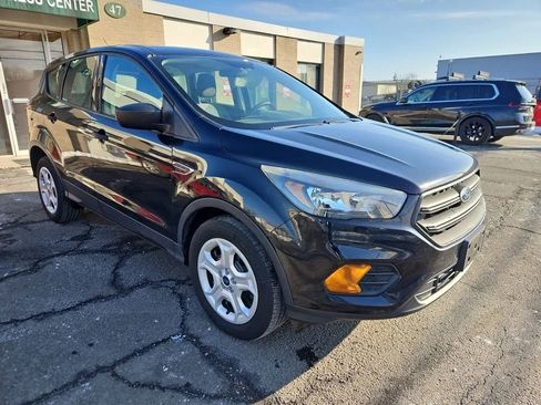 Used 2019 Ford Escape S image 2