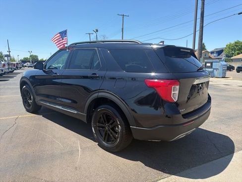 Used 2024 Ford Explorer XLT w/ Equipment Group 202A AWD/4WD image 6