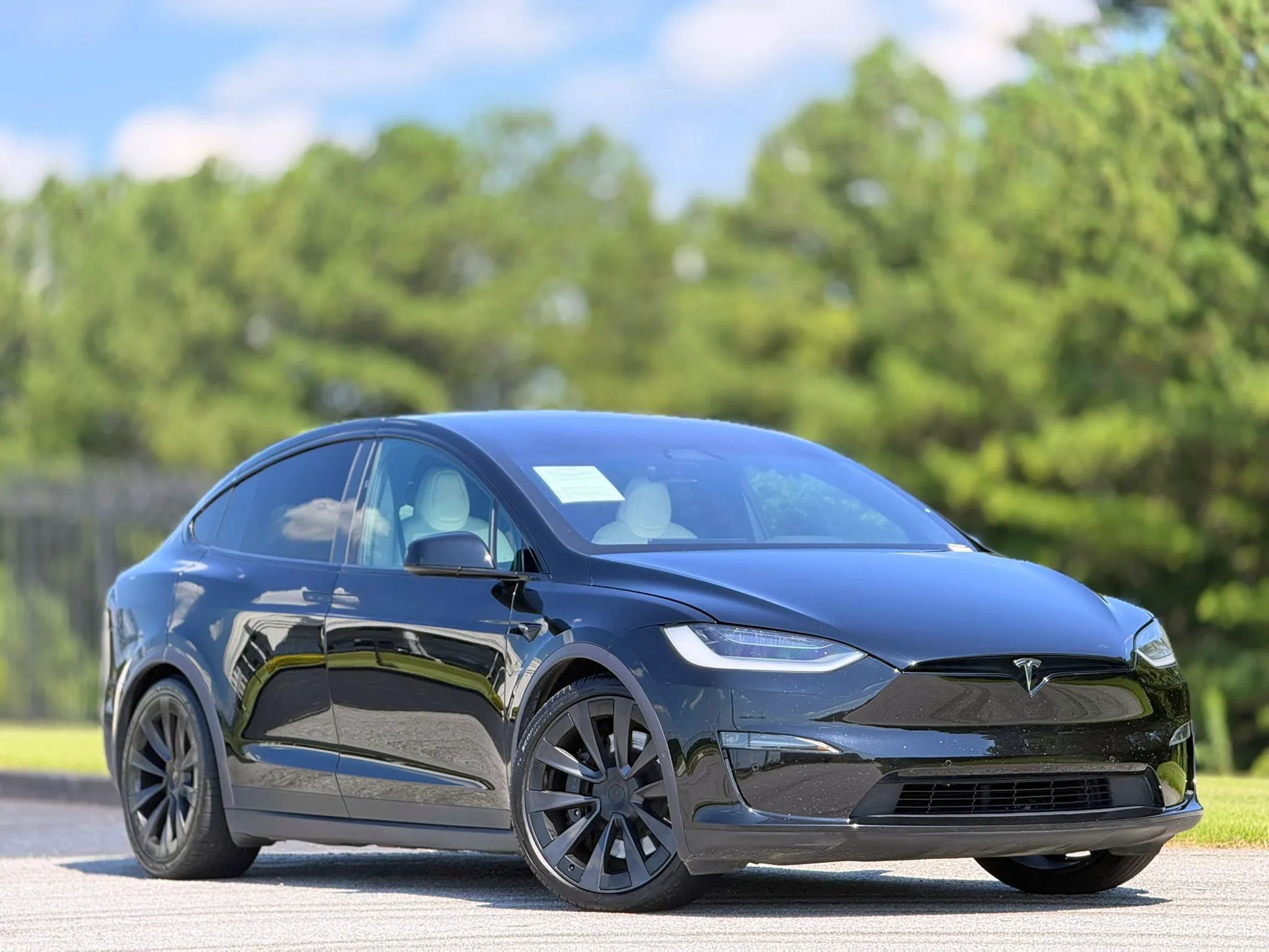 Used 2022 Tesla Model X AWD/4WD image 5
