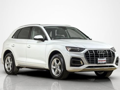 Used 2023 Audi Q5 2.0T Premium w/ Convenience Package AWD/4WD image 7