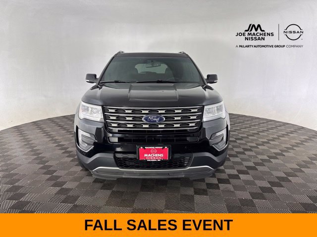 Used 2016 Ford Explorer XLT w/ Equipment Group 202A FWD image 4