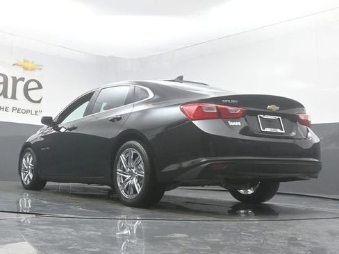 Used 2018 Chevrolet Malibu LT w/ Leather Package image 5