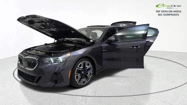 Used 2024 BMW i5 eDrive40i w/ M Sport Package RWD image 13