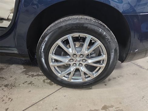 Used 2023 Buick Enclave Essence w/ Experience Buick Package image 33