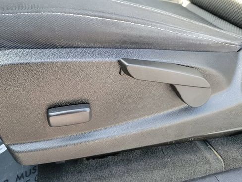 Used 2017 Chevrolet Colorado LT w/ LT Convenience Package AWD/4WD image 19