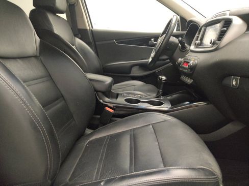 Used 2019 Kia Sorento SX w/ SX Touring Package FWD image 21