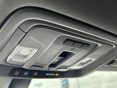 Used 2021 GMC Sierra 1500 SLT w/ SLT Premium Package image 22