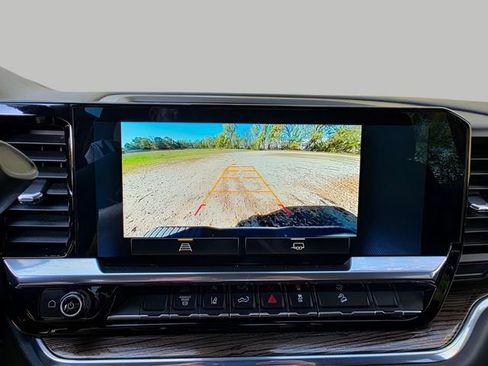 Used 2024 Chevrolet Silverado 2500 LT image 29