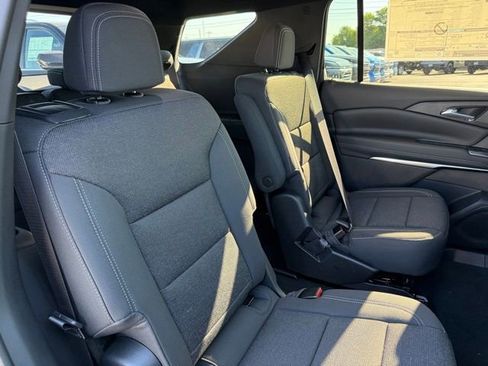 New 2026 Chevrolet Traverse LT w/ Driver Confidence Package FWD image 12