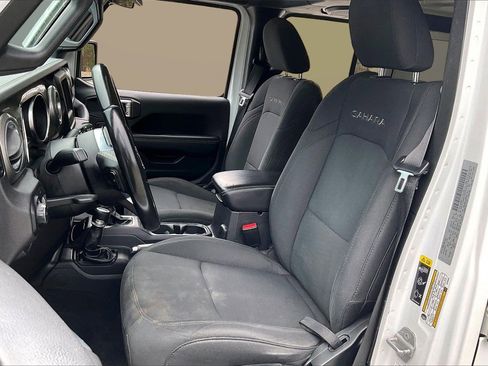Certified 2020 Jeep Wrangler Unlimited Sahara image 21