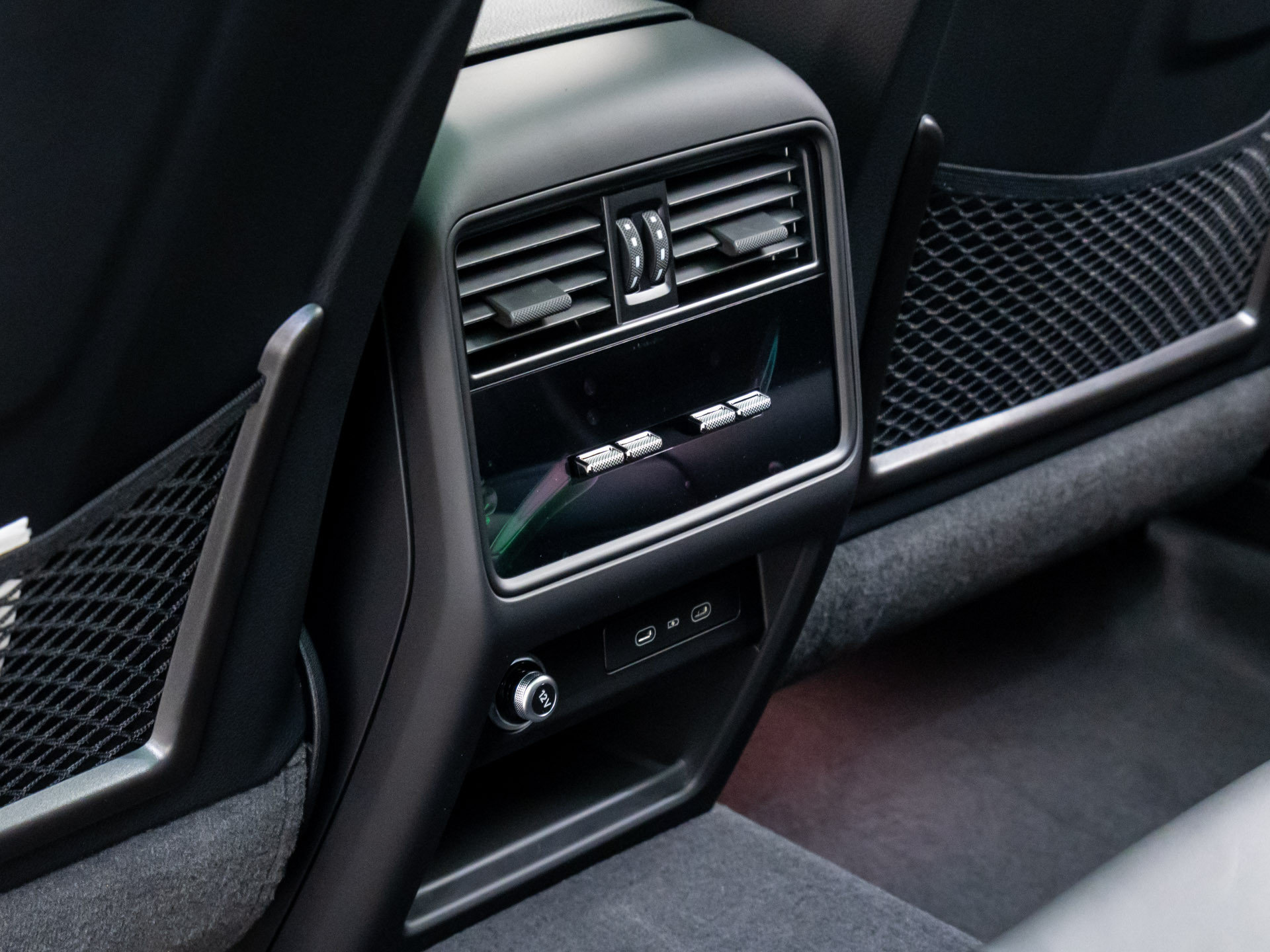 Certified 2026 Porsche Cayenne AWD/4WD image 20
