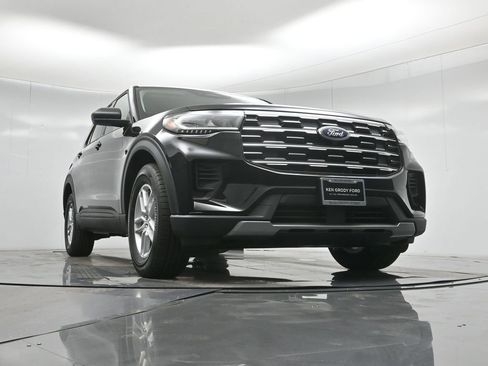 New 2026 Ford Explorer Active RWD image 43