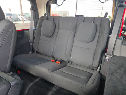 Used 2023 Jeep Wrangler Sport AWD/4WD image 13