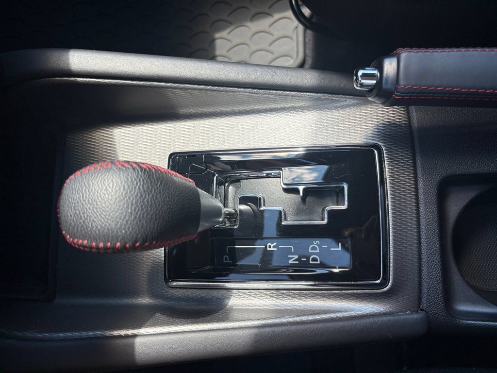 Used 2025 Mitsubishi Outlander Sport LE AWD/4WD image 21