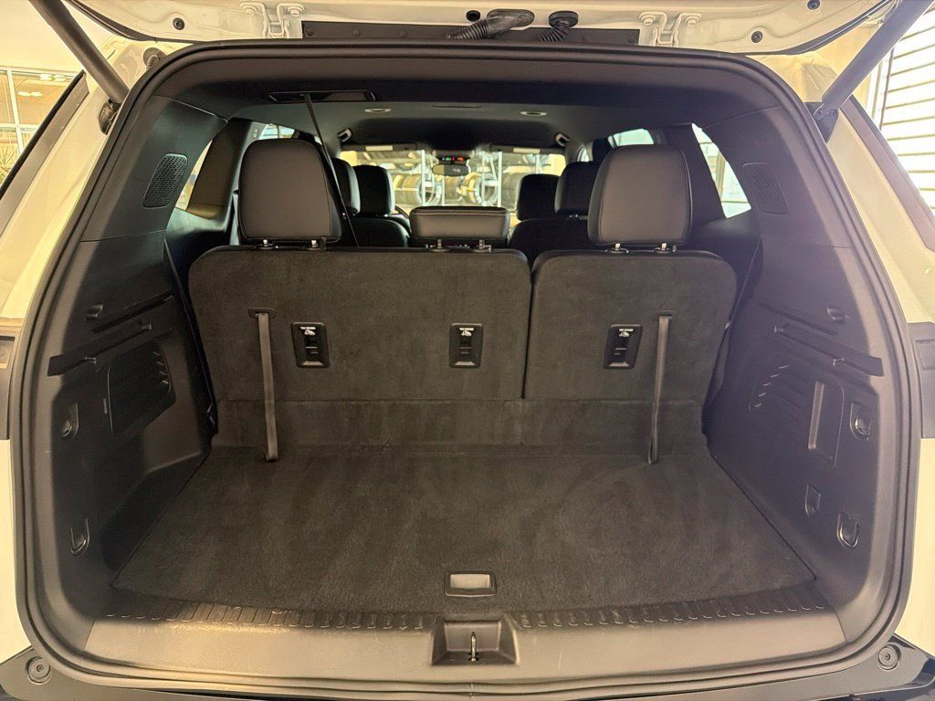 Used 2026 Buick Enclave Sport Touring AWD/4WD image 27