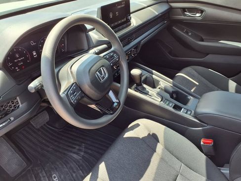 Used 2025 Honda Accord LX image 17