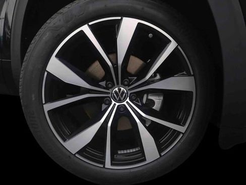 New 2026 Volkswagen Atlas SEL Premium R-Line AWD/4WD image 3