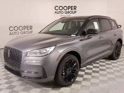 New 2026 Lincoln Corsair Reserve w/ Jet Appearance Package FWD image 11