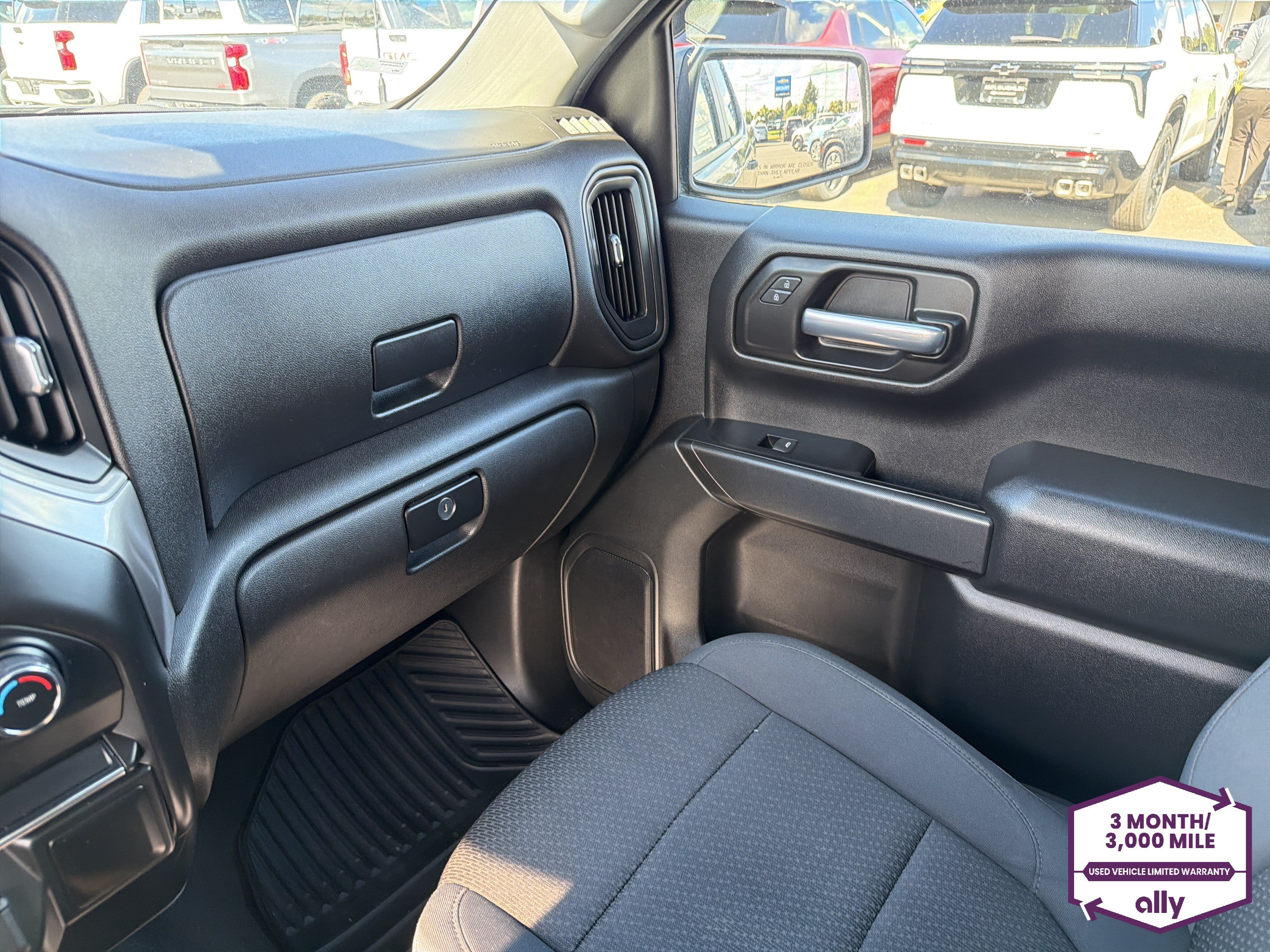 Used 2020 Chevrolet Silverado 1500 Custom w/ Custom Value Package AWD/4WD image 23