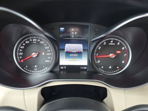 Used 2018 Mercedes-Benz GLC 300 4MATIC image 22