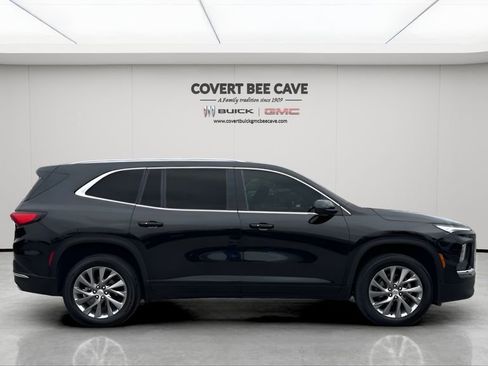 Used 2025 Buick Enclave Preferred image 11