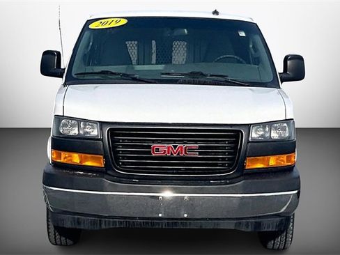 Used 2019 GMC Savana 2500 image 3