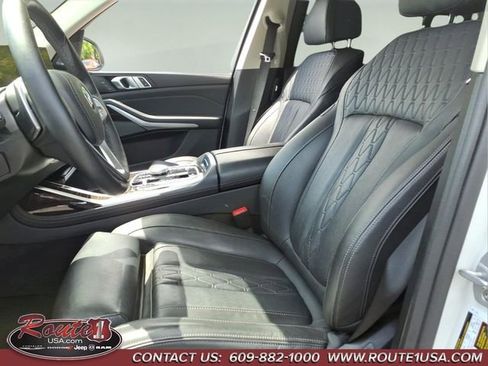 Used 2025 BMW X7 xDrive40i AWD/4WD image 28