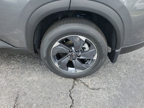 New 2026 Nissan Rogue SV image 7