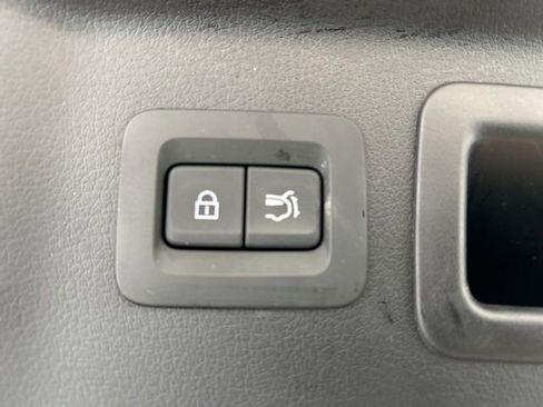 Used 2025 MAZDA CX-90 3.3 Turbo w/ Preferred Package AWD/4WD image 17