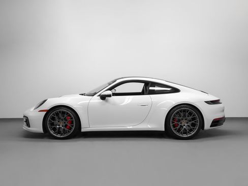 Certified 2021 Porsche 911 Carrera S RWD image 2