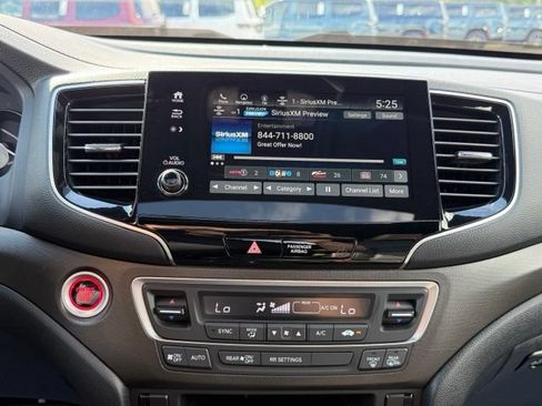 Used 2023 Honda Passport TrailSport image 19
