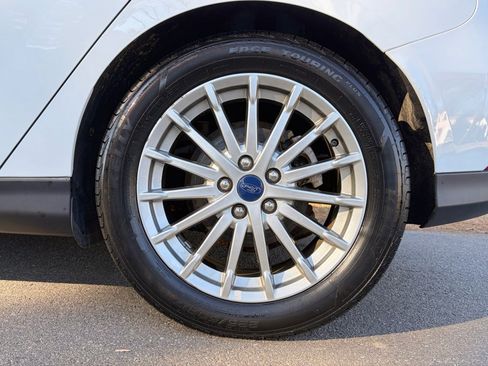 Used 2016 Ford Focus Electric Hatchback image 35