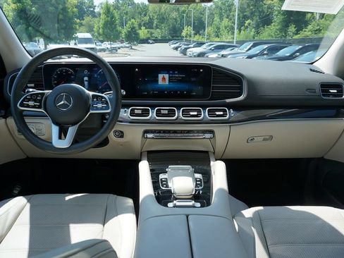 Certified 2020 Mercedes-Benz GLS 450 4MATIC image 25
