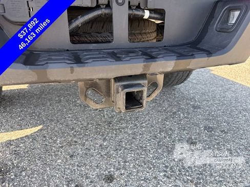 Used 2022 Toyota Tacoma TRD Sport AWD/4WD image 12
