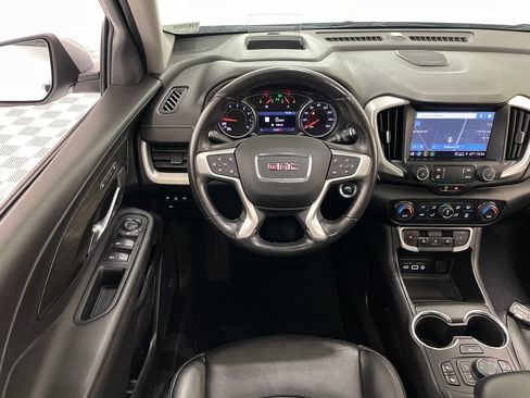 Used 2022 GMC Terrain SLT w/ Infotainment Package II AWD/4WD image 24