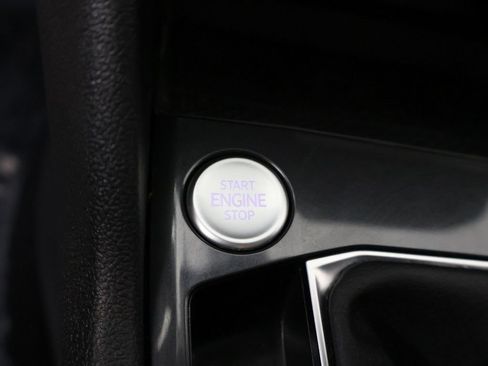 Used 2022 Volkswagen Tiguan SE FWD image 39