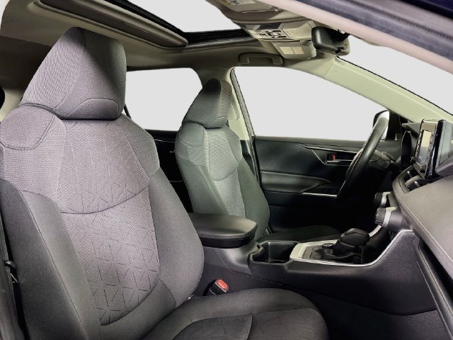 Used 2022 Toyota RAV4 XLE w/ Convenience Package AWD/4WD image 27