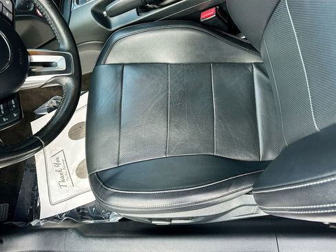Used 2015 Ford Mustang Premium image 18