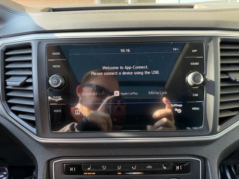 Used 2019 Volkswagen Atlas SE w/ Panoramic Sunroof Package image 20