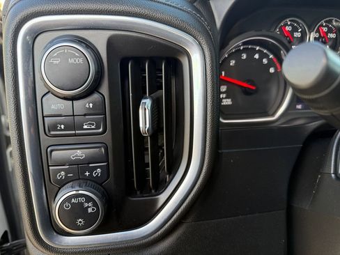 Used 2021 Chevrolet Silverado 1500 LT image 18