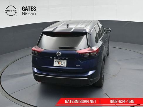 Used 2024 Nissan Rogue SV FWD image 41