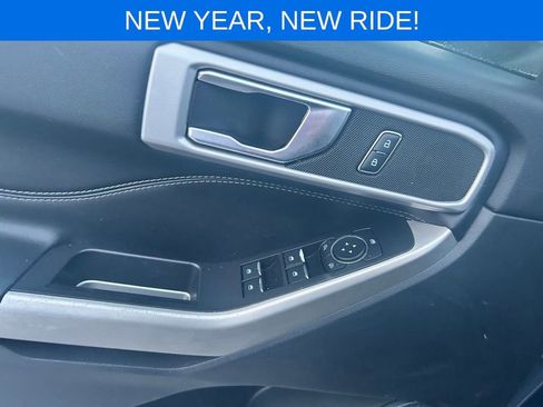 Certified 2021 Ford Explorer XLT w/ Class III Trailer Tow Package image 12